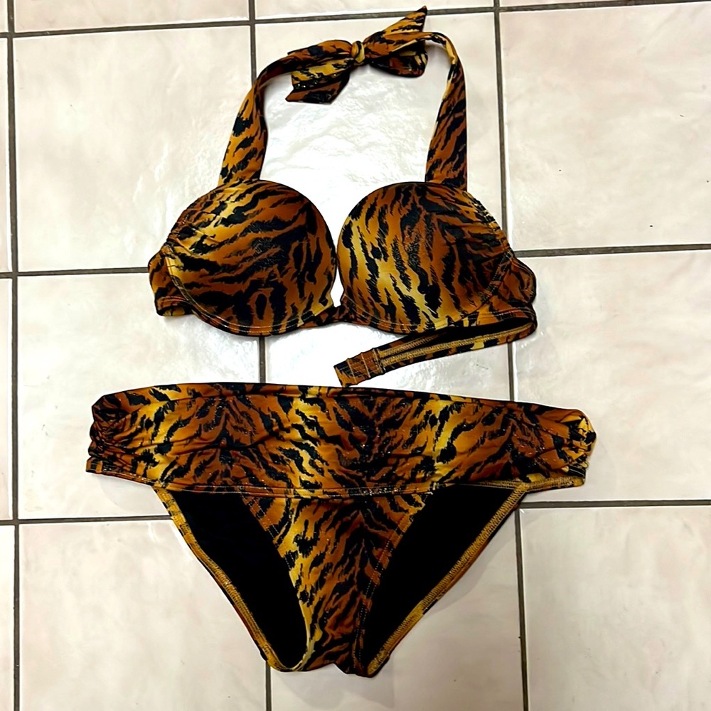 Victoria’s Secret Bombshell Bikini Set  34A/S
